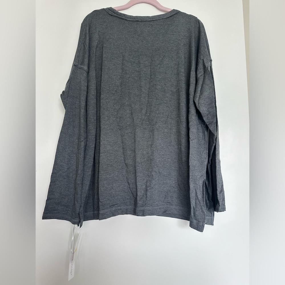 NEW WITH TAGS/95% polyester/5% spandex. New with tags, size M